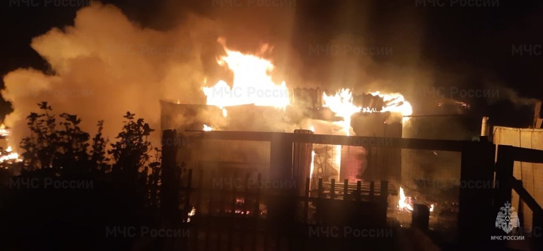 Пожар в п. Чунский — МЧС России по Иркутской области